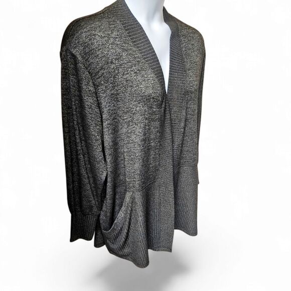  JOAN VASS NEW YORK Plus Size Black Ribbed Cardigan With Deep Pockets 1X - Picture 3 of 12